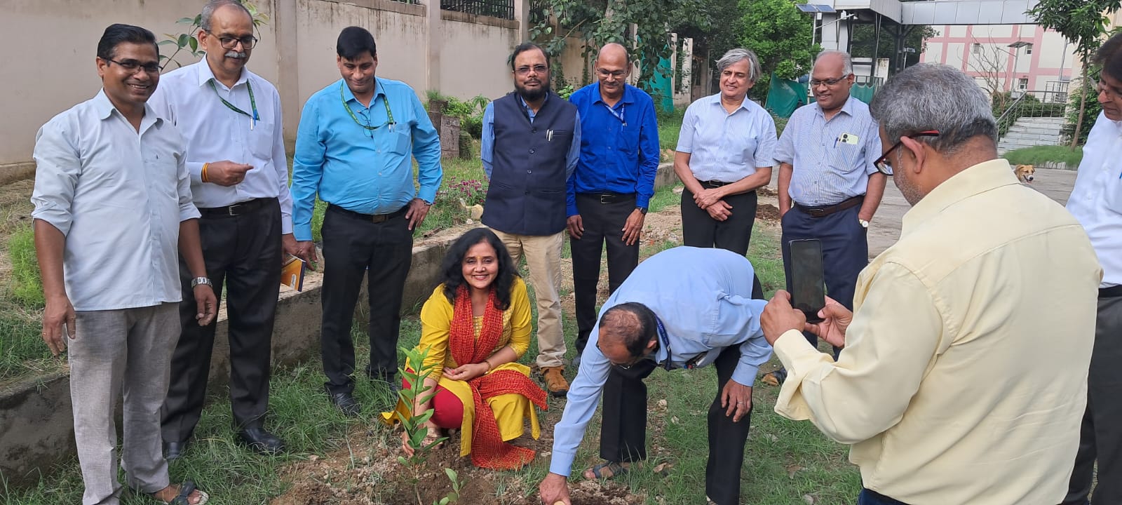 Swachhata Hi Seva 2024' campaign, ‘Plantation Driver' held on 19th September 2024 (Thursday) at 4.00 PM in the campus of NCDC/NCVBDC (adjacent to NCVBDC building), 22 Shamnath Marg, Delhi-110054, during which Director, NCVBDC and Senior officer plant sapling each.